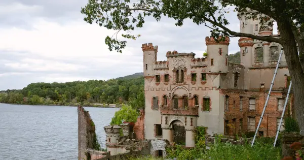 Mastering Subject Pronouns in English: A Complete Grammar Guide